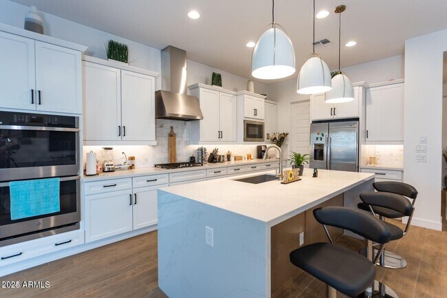 Building Photo - 8543 W Palo Verde Dr