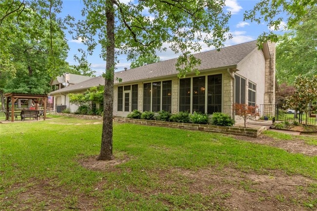 Building Photo - 125 Bay Tree Trail