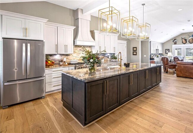 Building Photo - 8175 Main St