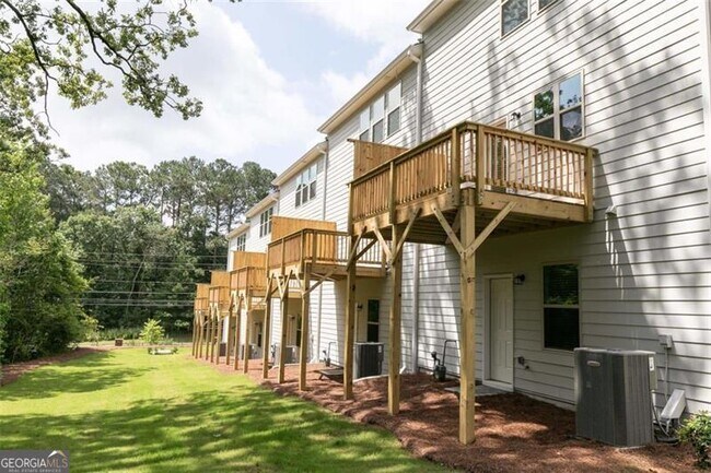 Building Photo - 1530 Brantin Dr