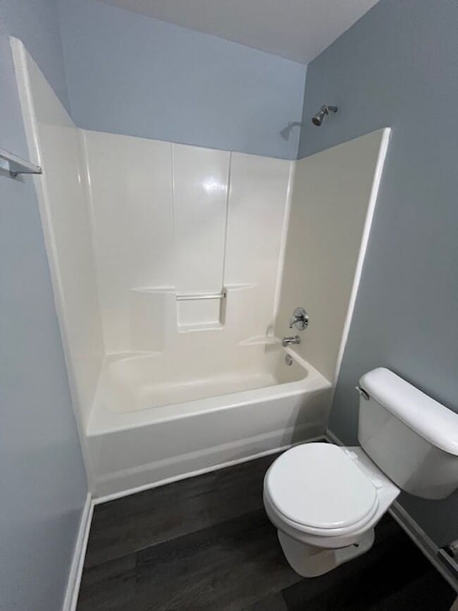 Building Photo - Comfortable and Convenient 3 Bedroom Townhome in Wilmington, NC