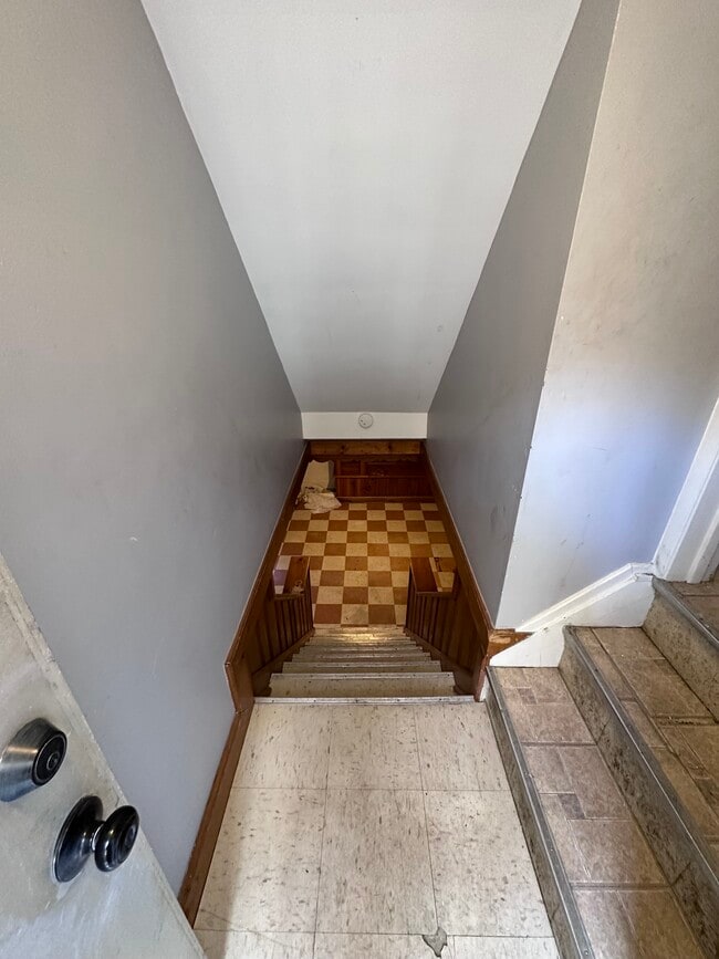 Building Photo - 20109 Stotter St