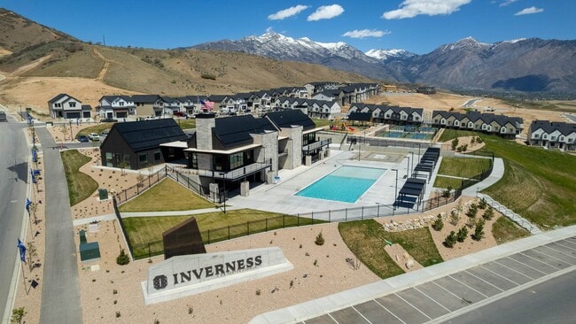 Building Photo - 513 E Levengrove Dr