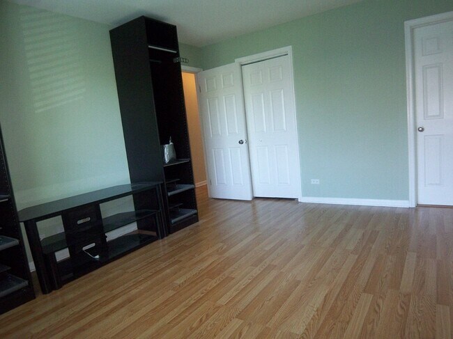 Building Photo - 314 Wildberry Ct