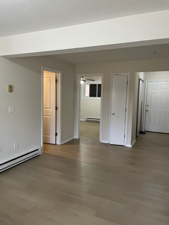 Building Photo - 492 East St