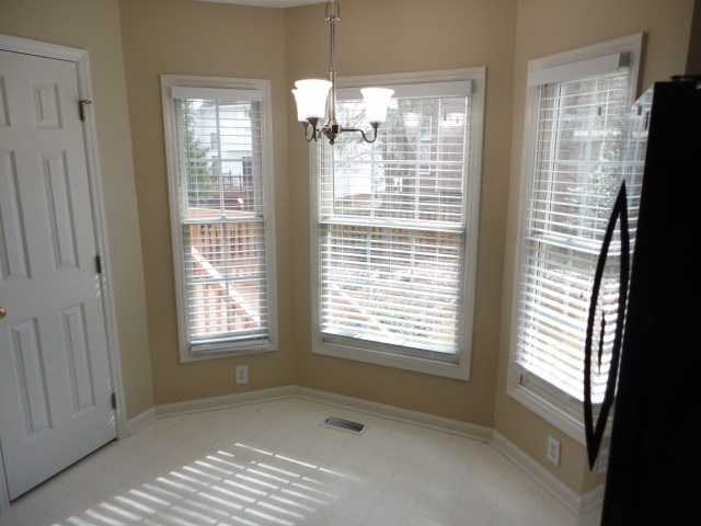 Building Photo - 705 Cattail Cir