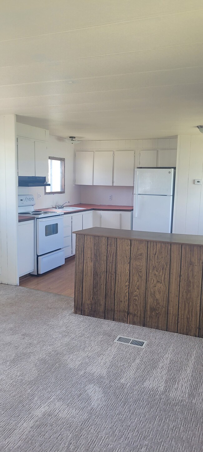 Building Photo - Terrace Acres