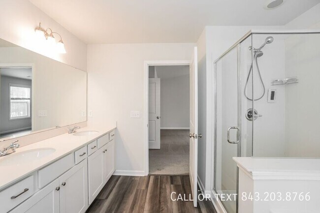 Building Photo - 316 Torslanda Ln