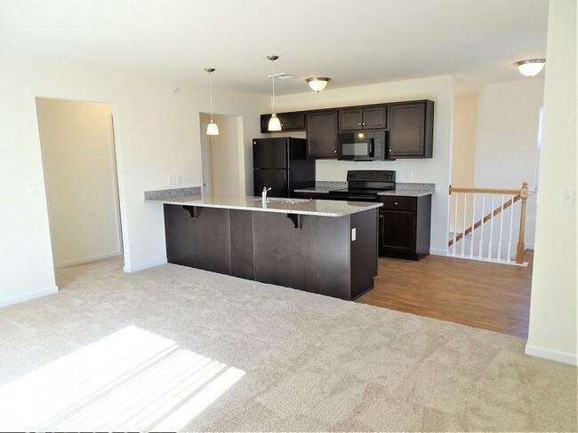 Building Photo - 69 Erin Court