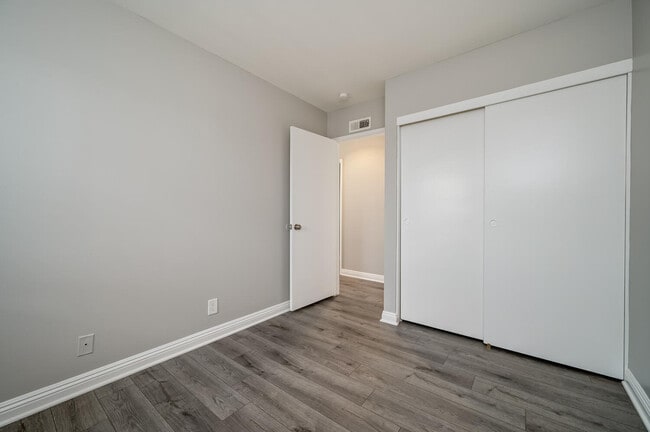 Building Photo - 9615 Adams Ave