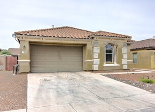 Building Photo - Rancho Sahuarita