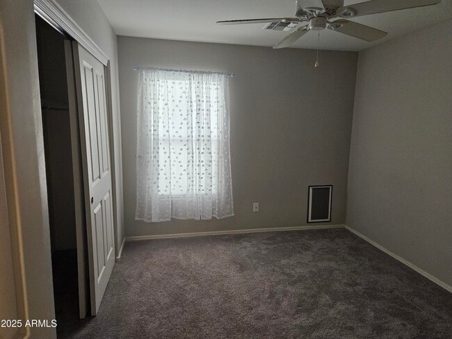 Building Photo - 40872 W Portis Dr