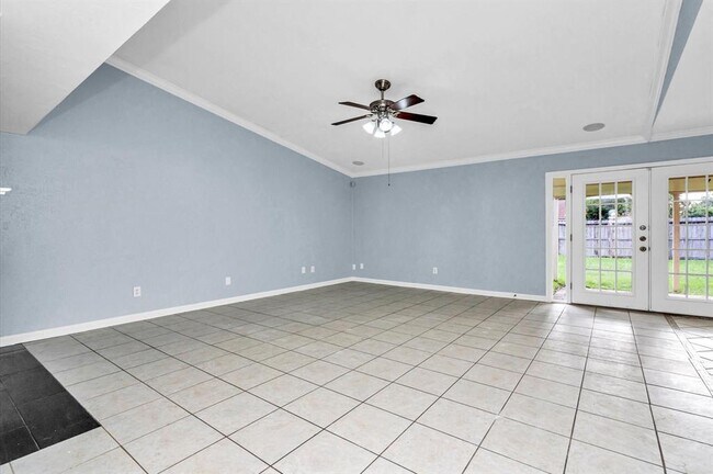 Building Photo - 18215 Navajo Trail Dr