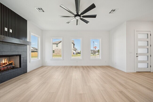 Building Photo - Modern 4/2.5 New Construction