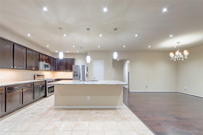 Building Photo - 9322 Limestone Ranch Ln