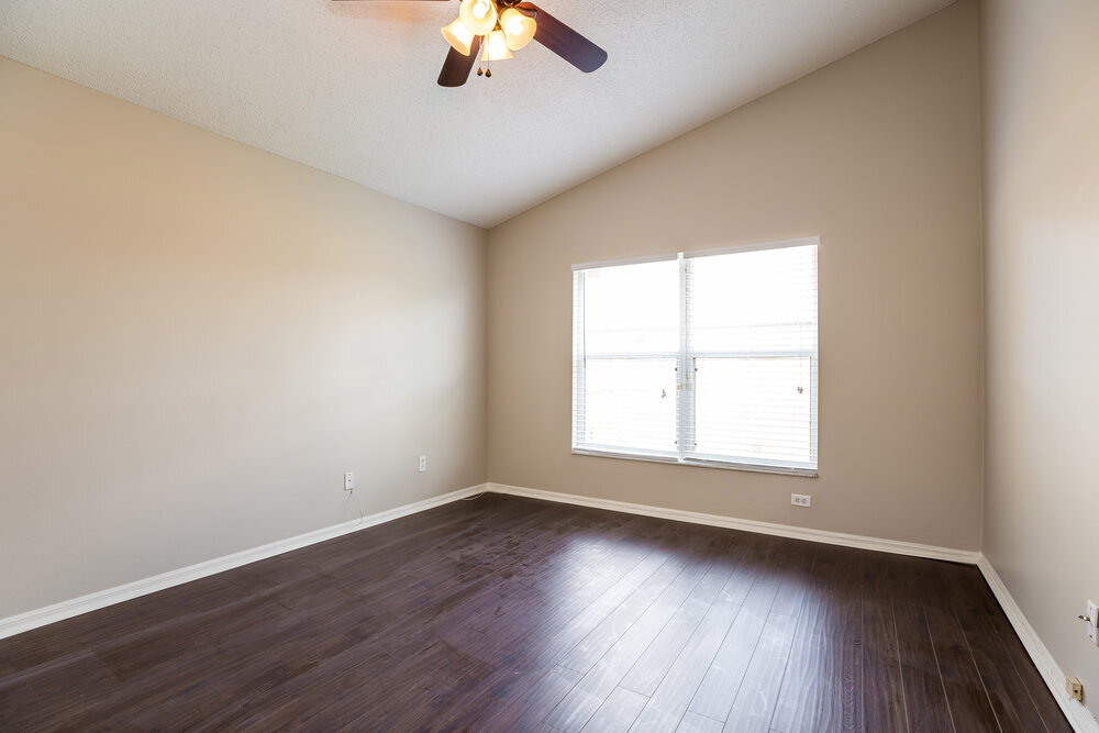 Building Photo - 2041 Bobtail Dr