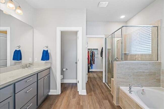 Building Photo - 2544 Granite Hill Dr