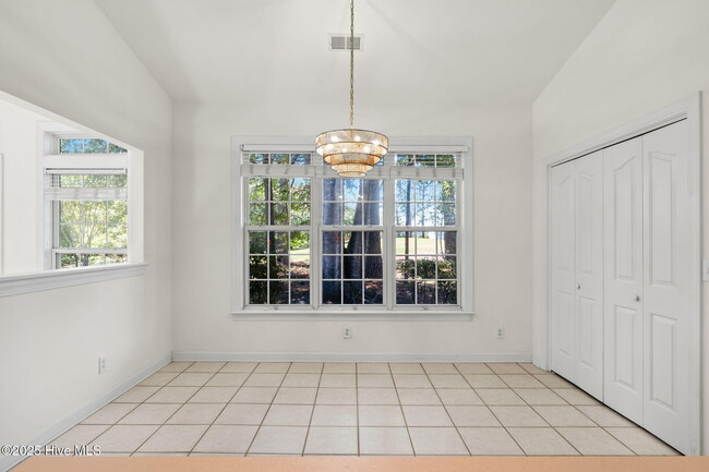 Building Photo - 943 Sandpiper Bay Dr SW
