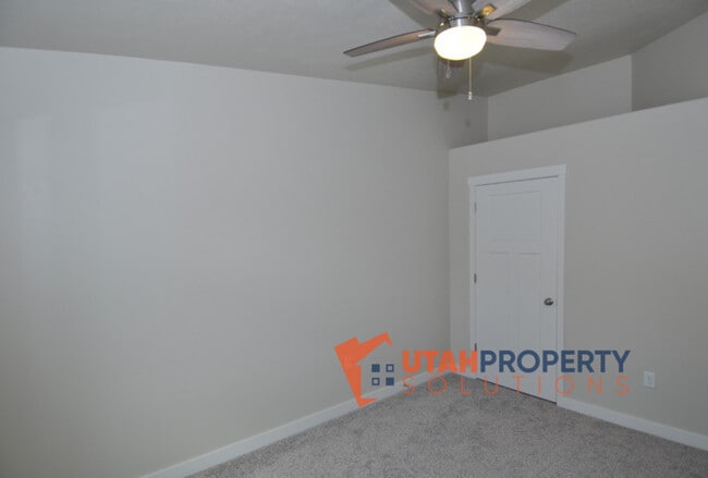 Building Photo - 14927 S Thunder Horse Ln