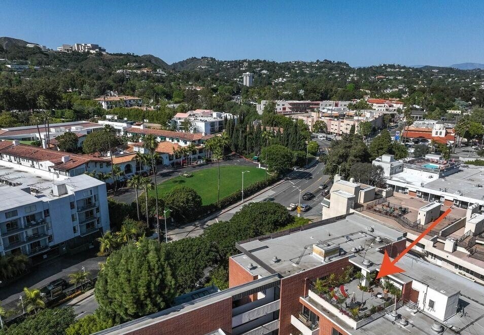 Building Photo - 11750 W Sunset Blvd
