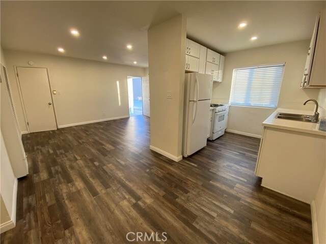 Building Photo - 3729 W 190th St