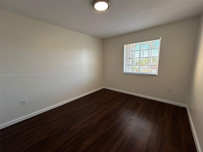 Building Photo - 9204 SW 167th Pl