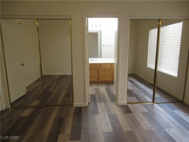 Building Photo - 192 Renville Ct