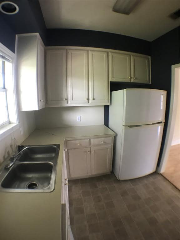 Building Photo - 2100 San Gabriel St