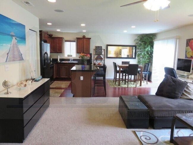 Building Photo - Beautiful 4 Bedroom Home located in a Gate...