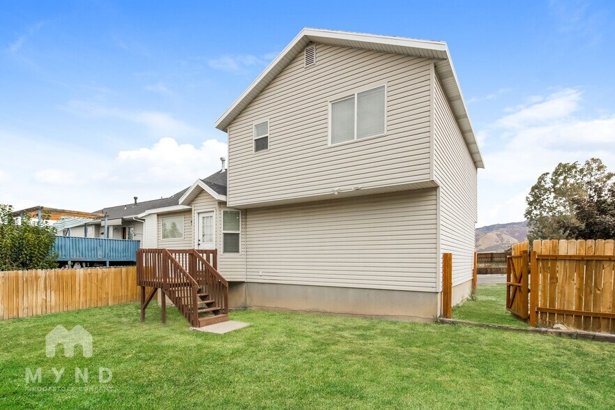 Building Photo - 599 Janelle Cove Way