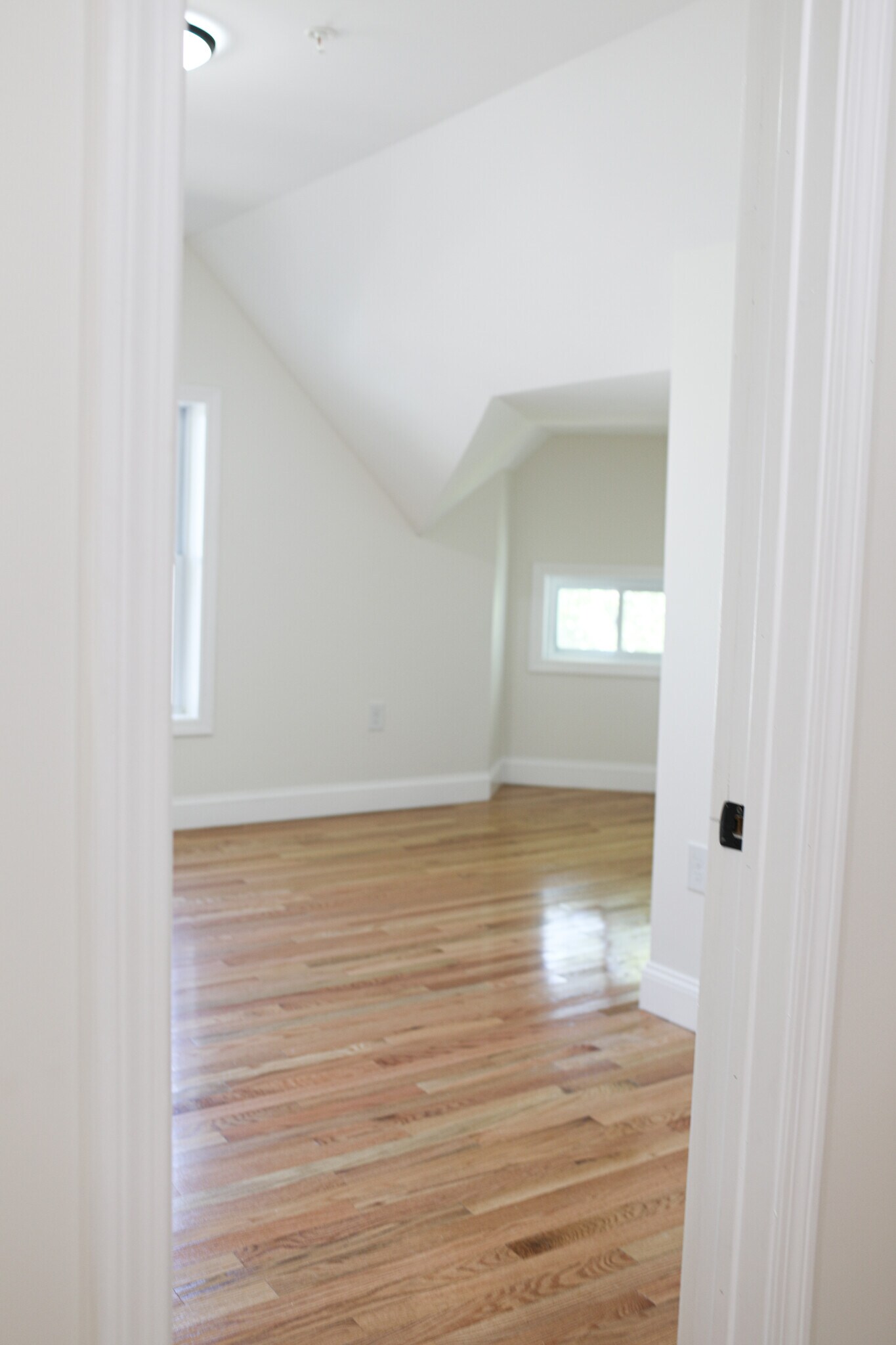 Building Photo - 170 Salem St