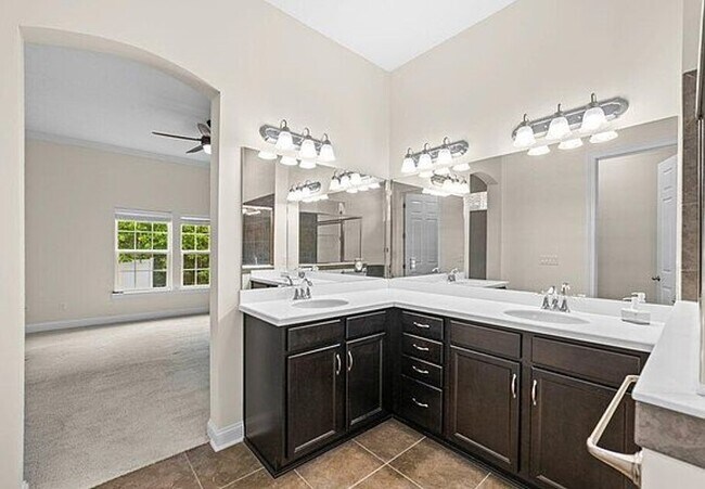 Building Photo - 79665 Plummer's Creek Dr