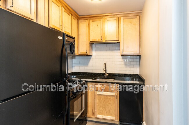 Building Photo - 3060 16th St NW