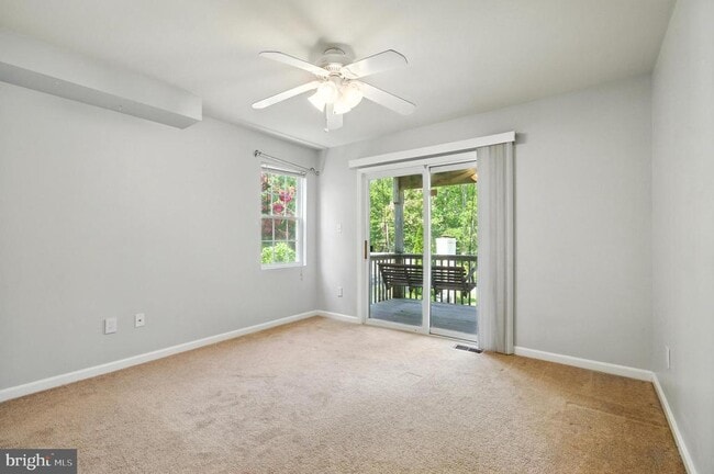 Building Photo - 3241 Henson Ave