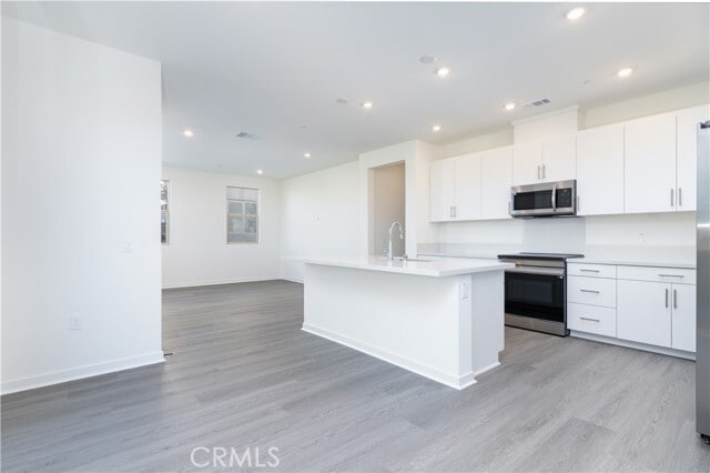 Building Photo - 3251 E Emerald Dr