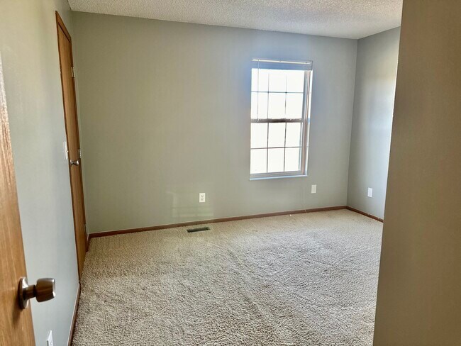 Building Photo - 5727 Kilbury Ln