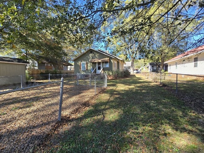 Building Photo - 345 Second St