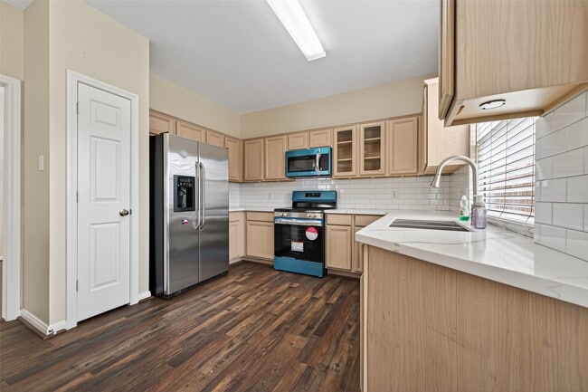 Building Photo - 9111 Winkbow Dr