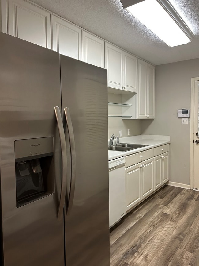 Building Photo - 403 Remington Ave