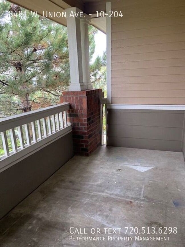 Building Photo - 8481 W Union Ave