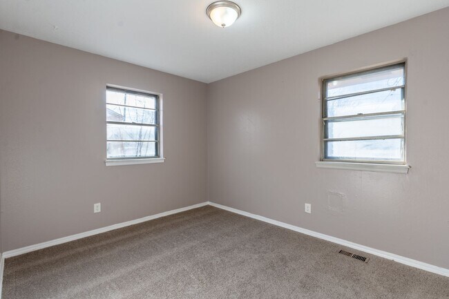 Building Photo - 3016 SW 68th St