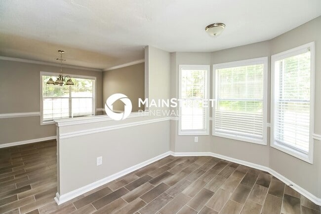 Building Photo - 3 Bedroom Pet-Friendly Home in Jonesboro, GA with Main Street Renewal