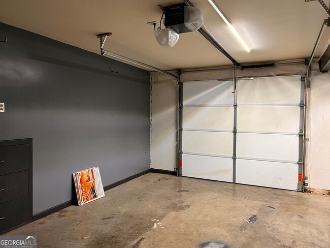 Building Photo - 20 Triangle Ln