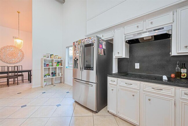 Building Photo - 8018 Zimmermann Dr