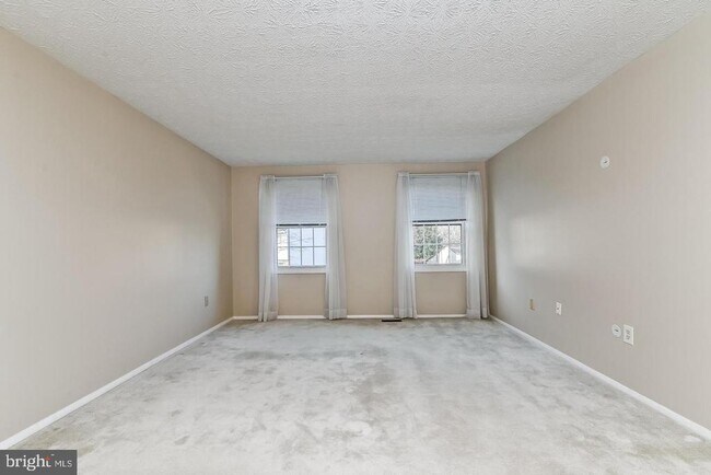 Building Photo - 1209 Crockett Ln