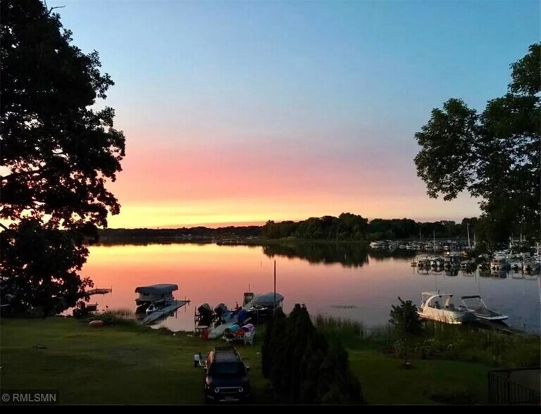 Building Photo - 4542 Hwy 61 N