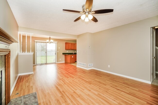 Building Photo - 1104 Mullens Ct