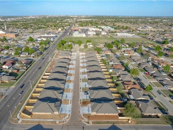 Building Photo - 2327 SW 90th Pl