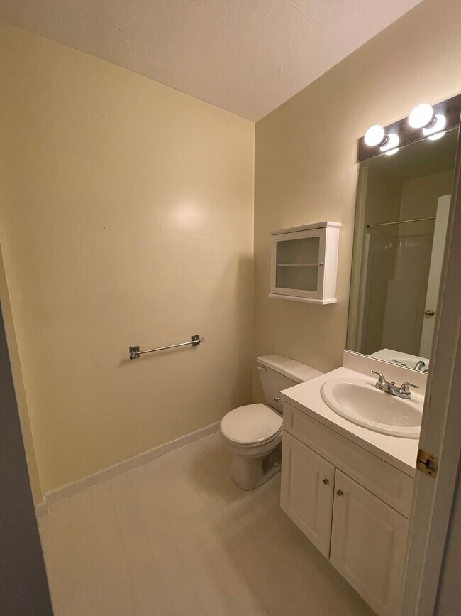 Bathroom - 1 Riverview Blvd