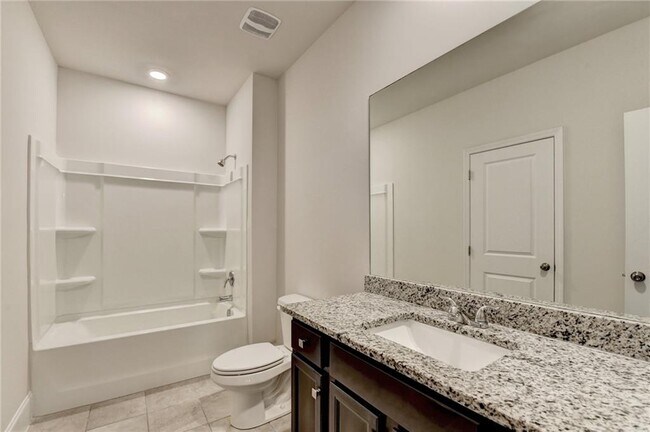 Building Photo - 1721 Silver Crst Wy